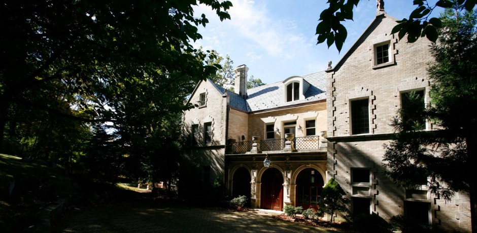 Tuxedo Park - Front View